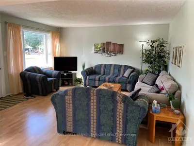 8715 Bank Street, Greely - Metcalfe - Osgoode - Vernon And Area, On K0a 3j0