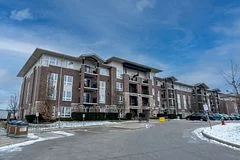 67 Kingsbury Square 214, Guelph, ON N1L 0L3