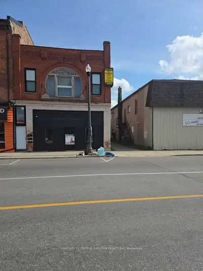 Upper Level in Woodstock