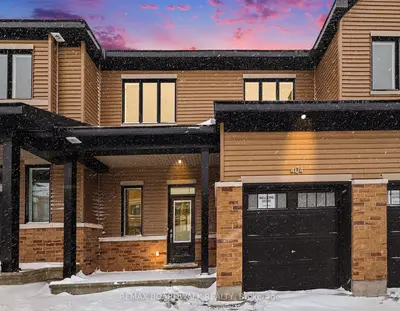 Att/Row/Townhouse in Orleans - Cumberland and Area