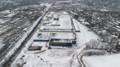 5881 Thorold Stone Road, Niagara Falls, On L2j 1a1