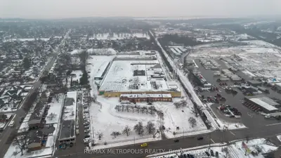 5881 Thorold Stone Road, Niagara Falls, On L2j 1a1