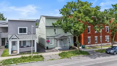 64 COBOURG Street 2, Lower Town - Sandy Hill, ON K1N 8G8