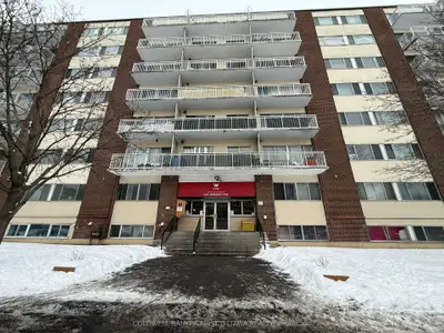 Condo Apartment in Carlington - Central Park