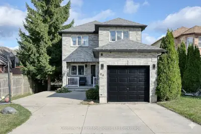 60 Canrobert Street, Woodstock, On N4s 8w9