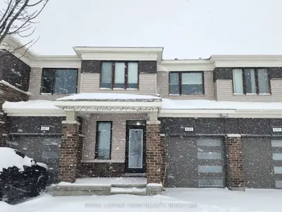 Att/Row/Townhouse in Kanata