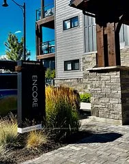 10 Beausoleil Lane 104, Blue Mountains, On L9y 2x5