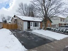 60 Banbury Road, Brantford, ON N3P 1C3