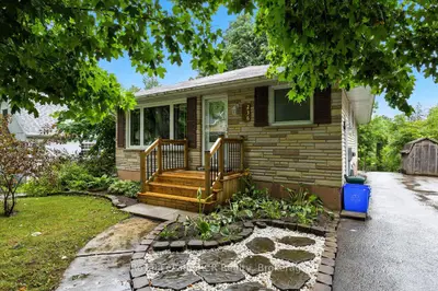 236 Normanby Street N, Wellington North, On N0g 2l1