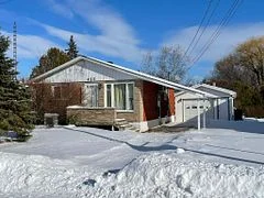 425 Dominion Street S, North Glengarry, ON K0C 1A0