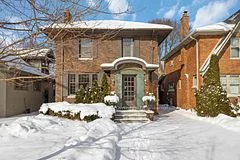 402 Victoria Street, London East, ON N5Y 4A9
