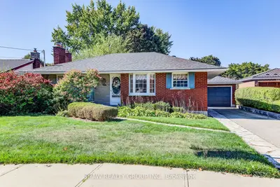 Detached in Guelph