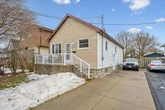 7 Elmwood Avenue, Cambridge, ON N1R 4X7