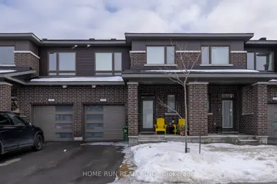 Att/Row/Townhouse in Barrhaven