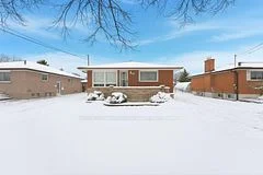 71 Kilgour Avenue, Welland, ON L3C 2P8