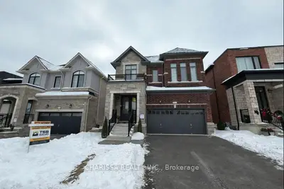 Detached in Woodstock