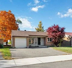 1094 Alenmede Crescent, Britannia Heights - Queensway Terrace N and Area, ON K2B 8H3