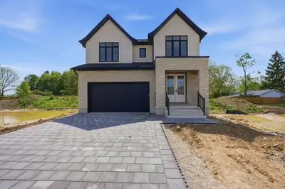 2790 Aurum Road, London South, On N6k 4n7