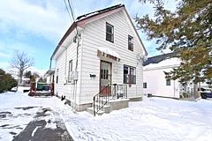 10 Meadow Street, Whitewater Region, On K0j 1k0