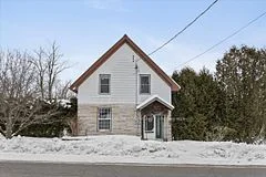 28 Perth Street, Elizabethtown-Kitley, ON K0E 1M0