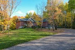 503 Ski Hill Road, Powassan, ON P0H 1Z0