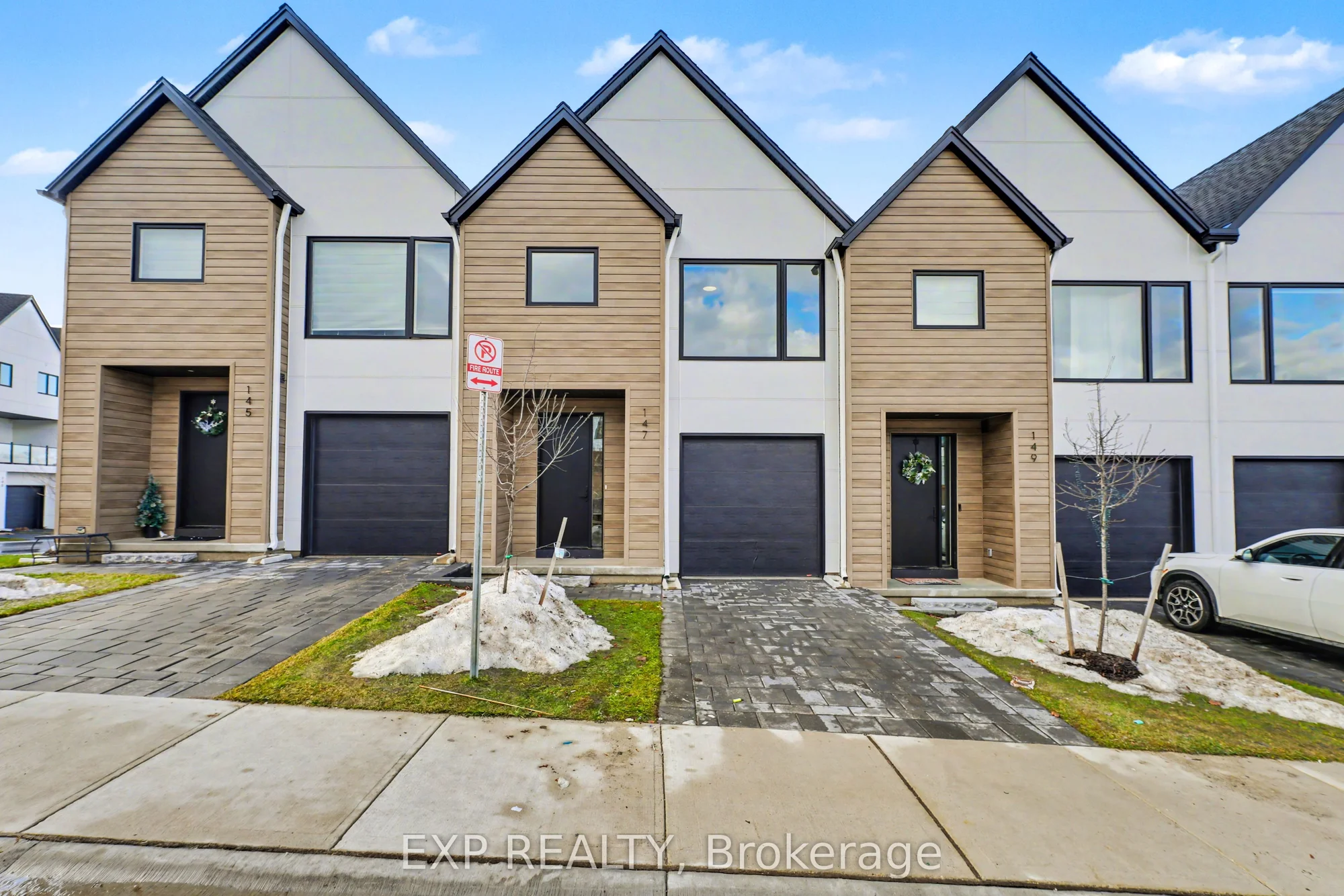 1965 Upperpoint Gate S 147, London South, ON N6K 4R9