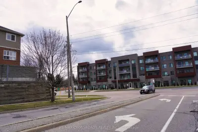 408 Dundas Street 308, Cambridge, On N1r 0e8