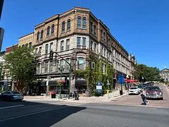 2-4 Court House Avenue, Brockville, On K6v 4t1