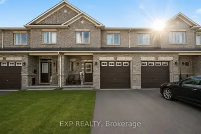 Att/Row/Townhouse in Kanata