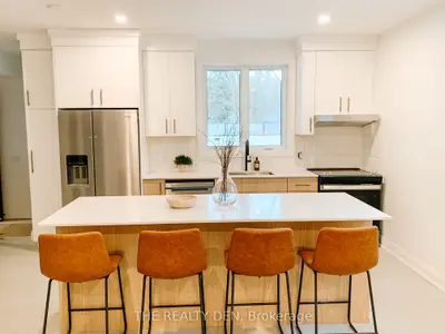 150 Alma Street 102, Guelph/Eramosa, ON N0B 2K0