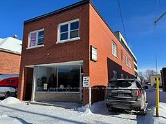 122-126 McIntyre Street E, North Bay, ON P1B 1C4