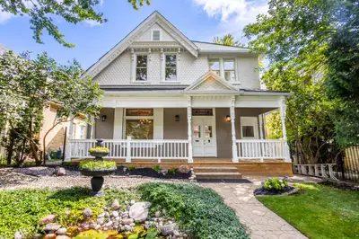 706 Waterloo Street 2, London East, ON N6A 3V9