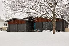 377 Summit Avenue, Alta Vista and Area, ON K1H 6A1