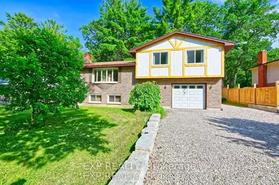 9995 Port Franks Estates Drive, Lambton Shores, On N0m 2l0