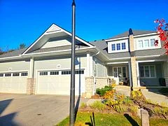 Att/Row/Townhouse in Georgian Bluffs