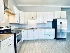 528 Lincoln Street Unit A, Welland, On L3b 4p2