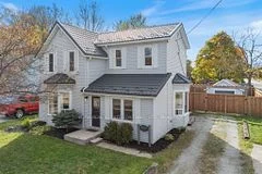 4109 Glenview Road, Petrolia, ON N0N 1R0