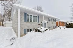23 Park Drive, Petawawa, ON K8H 2C9
