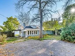 22625 LOYALIST PKy Parkway 7, Quinte West, ON K8V 5P7