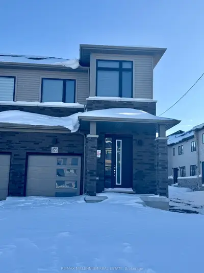 879 Douro Street, Stratford, ON N5A 0E3