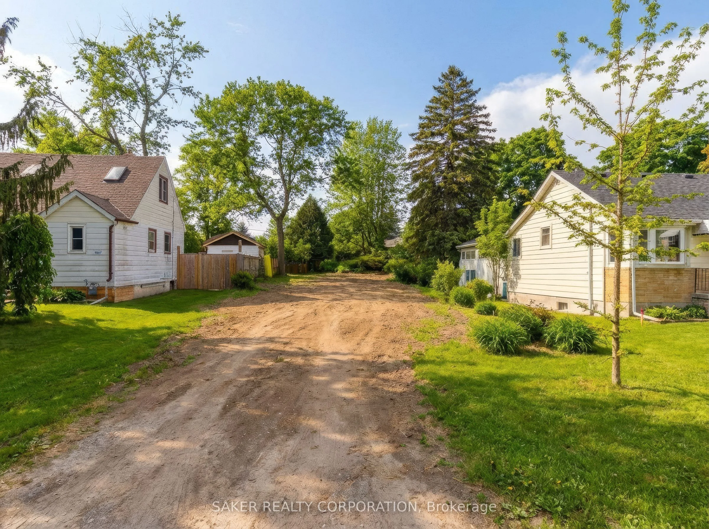 33 Clemens Street, London East, ON N5Y 1H5