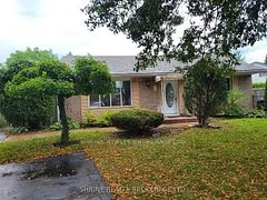 5 CAPRICE Crescent, London East, ON N5V 3L8