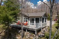 1052 RAT BAY Road 112-8, Lake of Bays, ON P1H 2J6