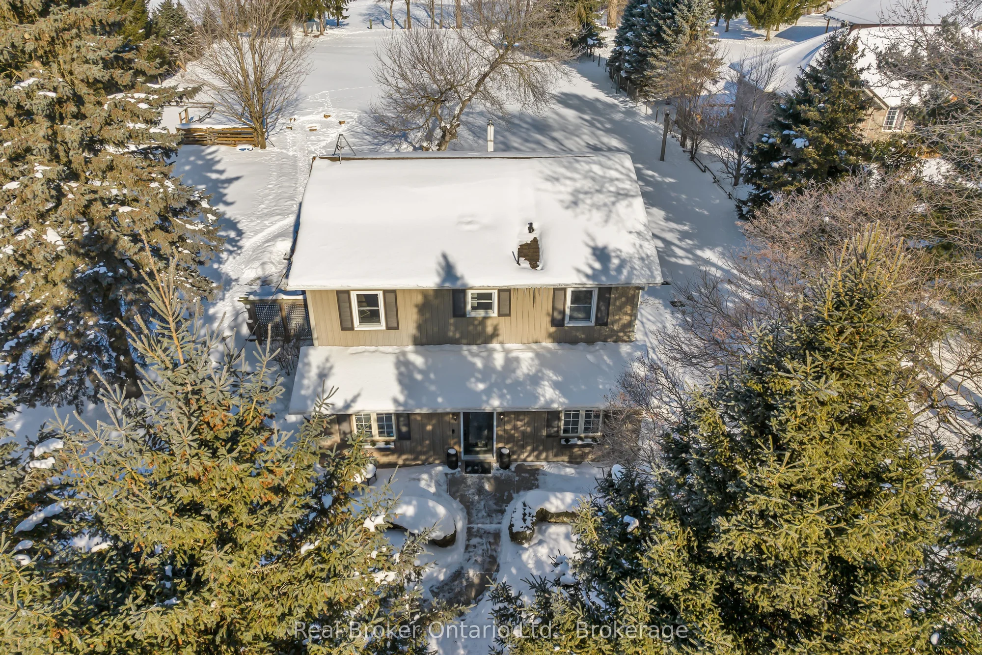 Detached in Puslinch