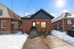 Detached in Brantford