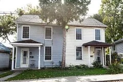 76-78 North Street N, Kingston, On K7k 1j9
