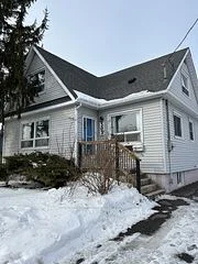 303 Carlton Street Unit 1, St. Catharines, ON L2N 1C1