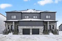 440 Falcon Lane B, Russell, On K4r 0m5
