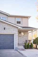 803 Deveron Crescent W, London South, ON N5Z 5B4