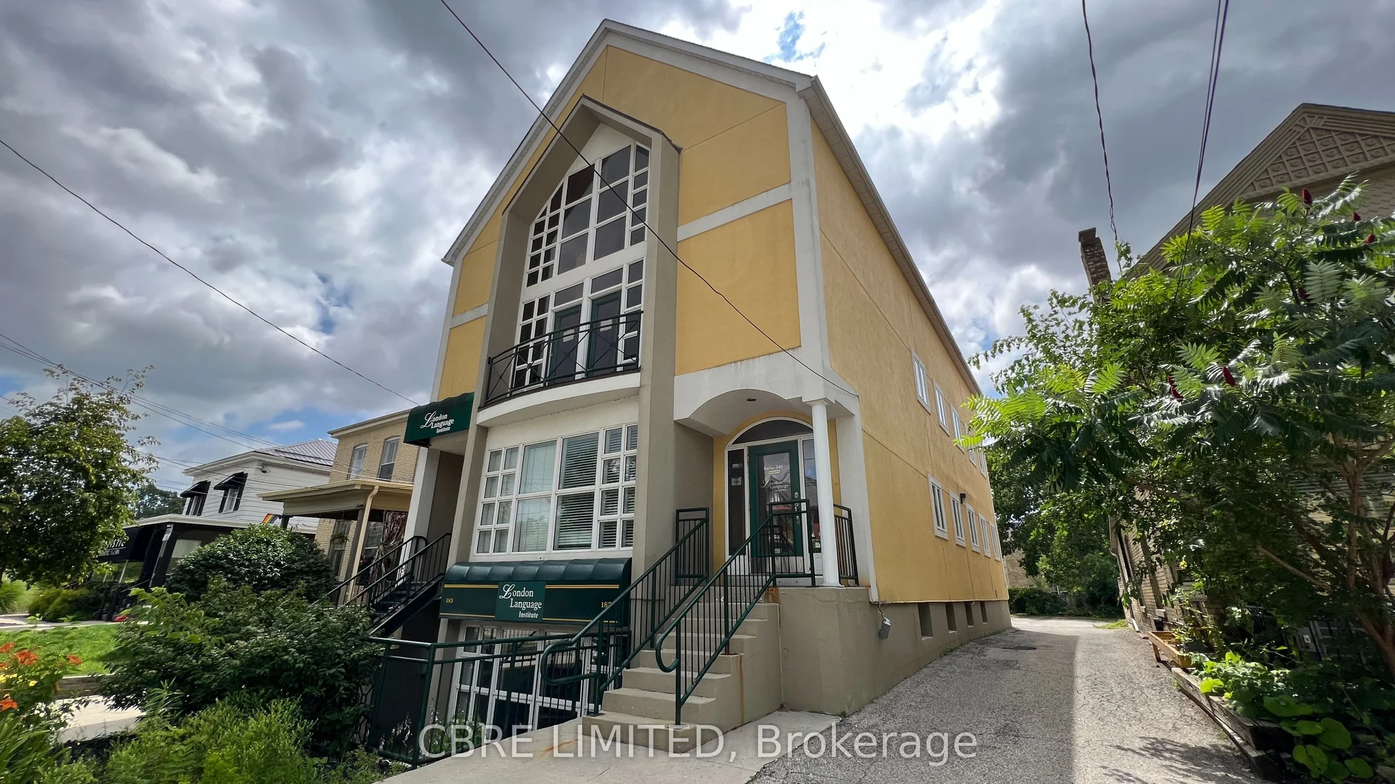 183 Central Avenue, London East, On N6a 1m6